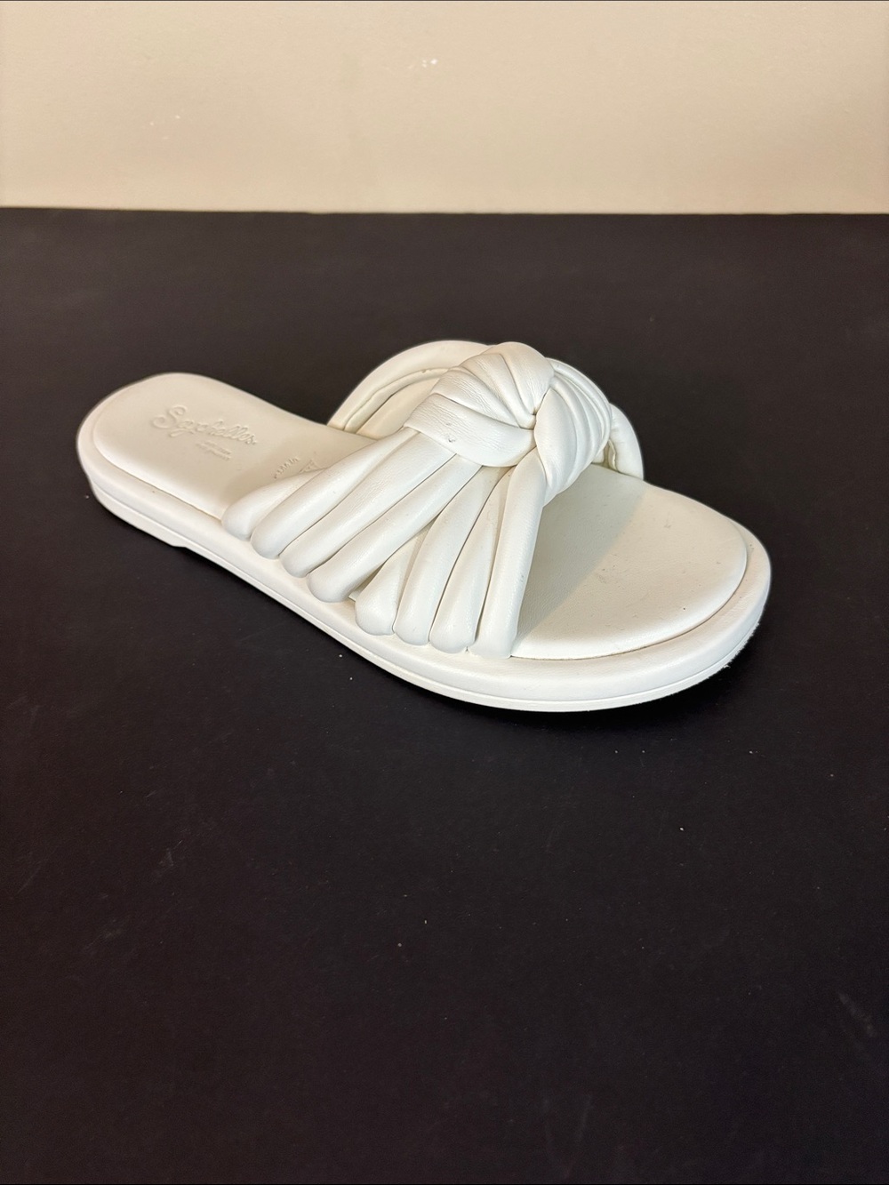White Seychelles Simply the Best Knotted Slide Sandal Size 6